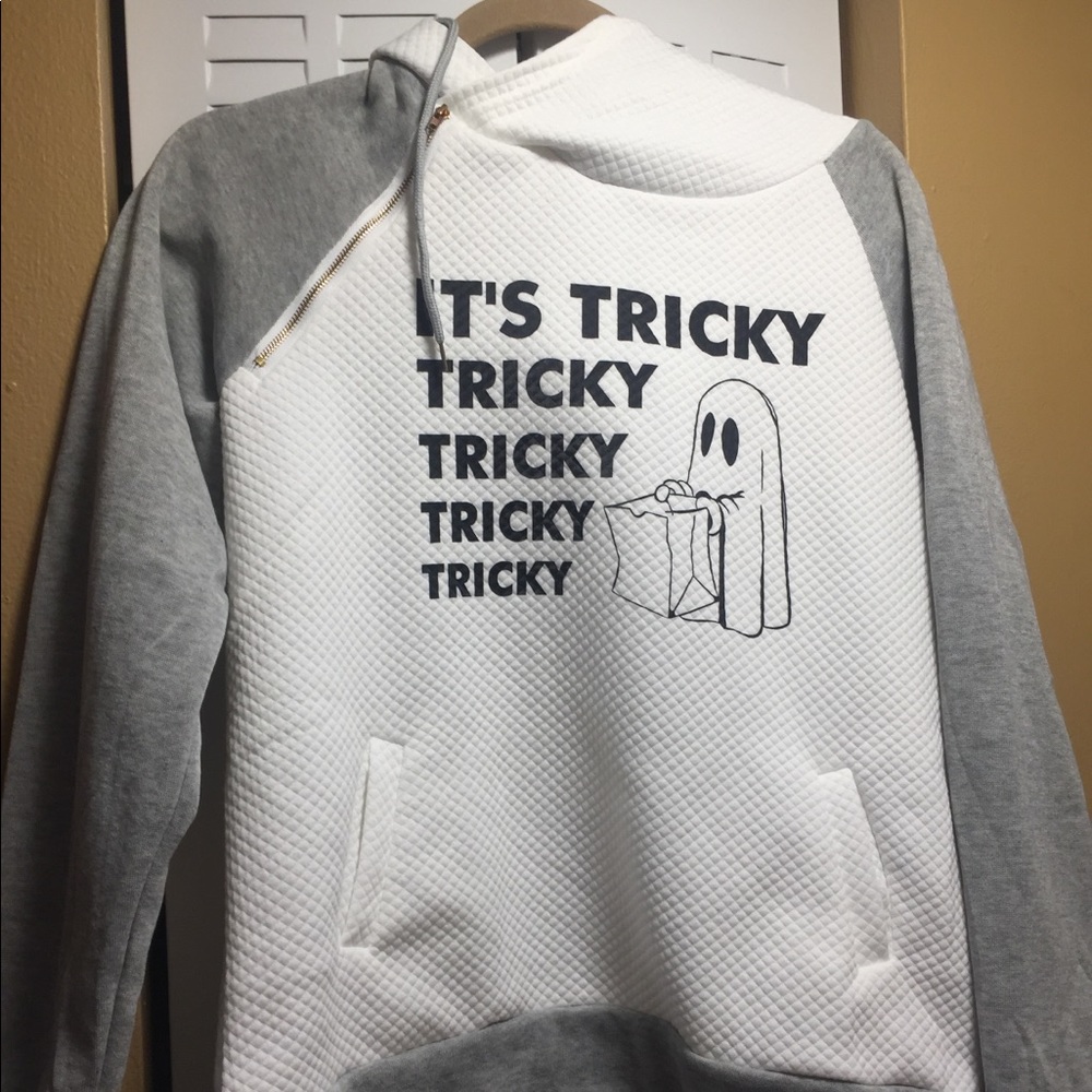 Halloween women’s sweatshirt